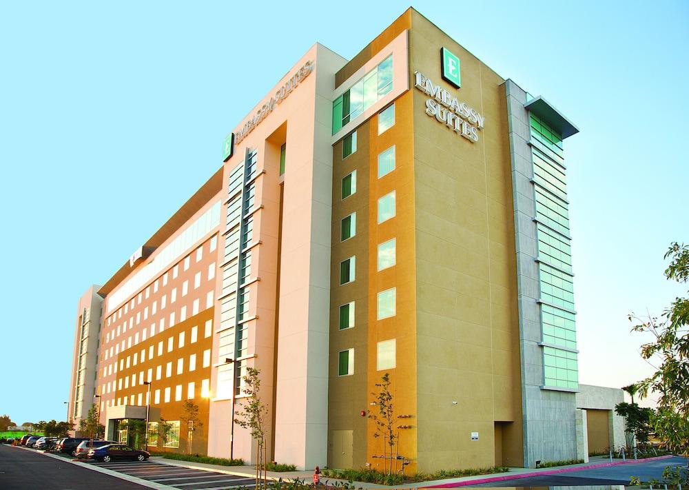 Embassy Suites Ontario - Airport Exterior photo