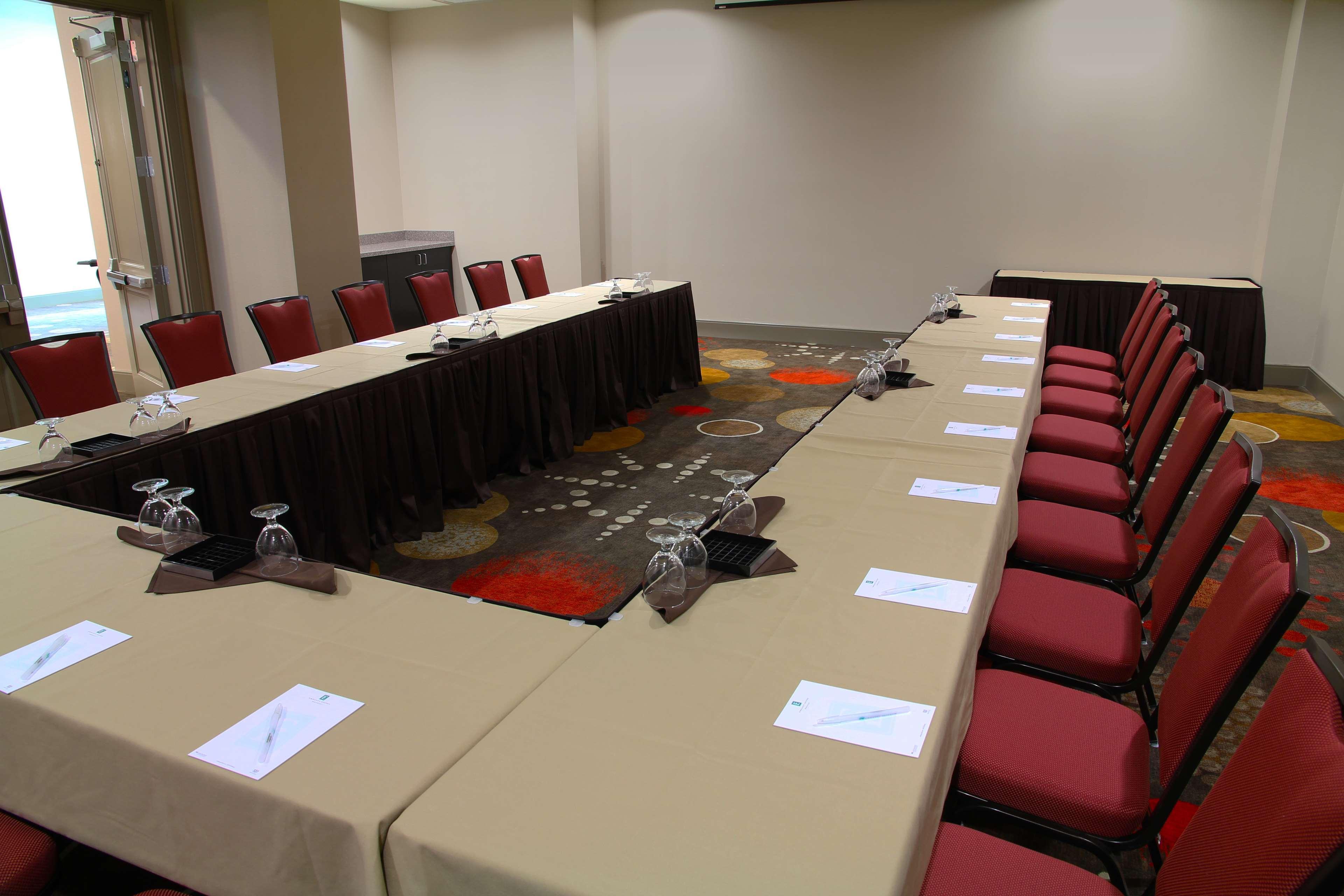 Embassy Suites Ontario - Airport Business photo
