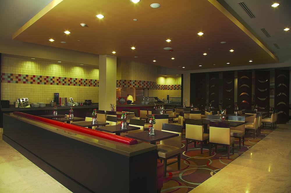 Embassy Suites Ontario - Airport Exterior photo