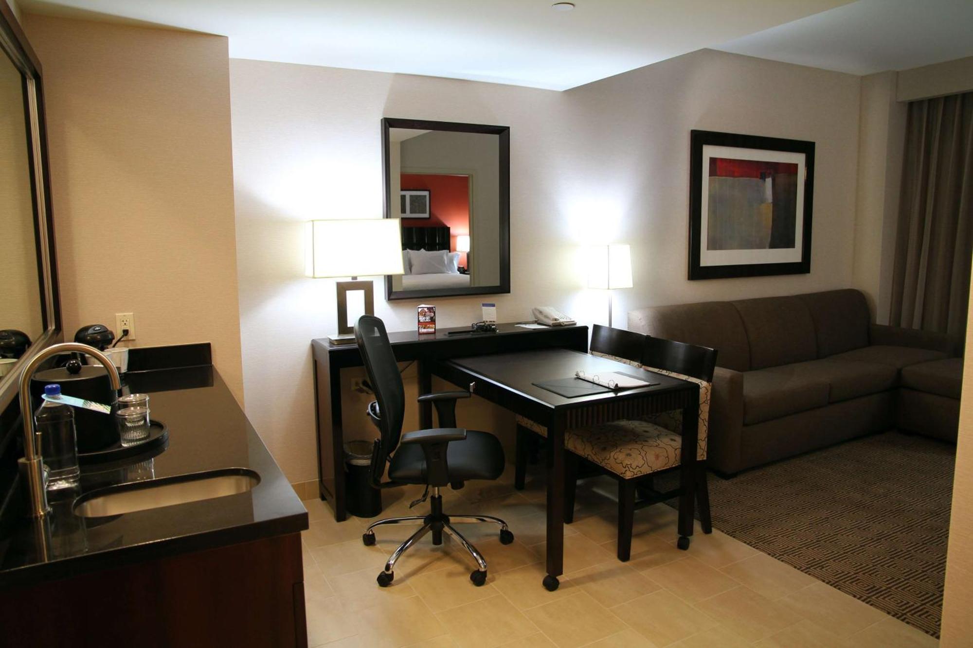 Embassy Suites Ontario - Airport Exterior photo