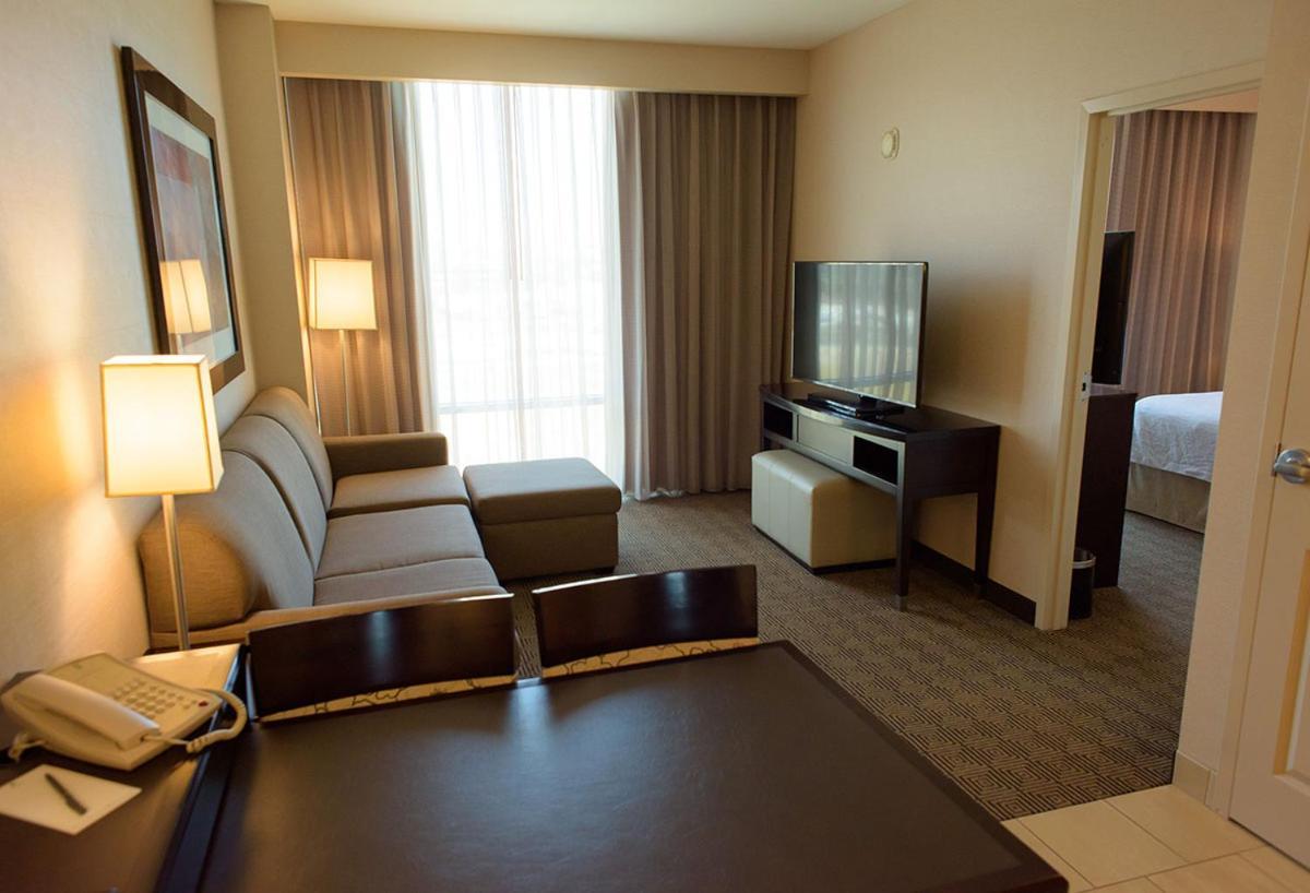 Embassy Suites Ontario - Airport Exterior photo